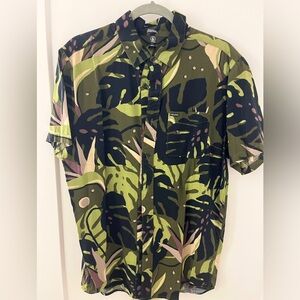 Volcom men’s L button down Tropical greens nice 👍🏼